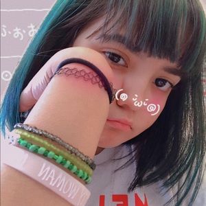 Meet your Posher, Adriana